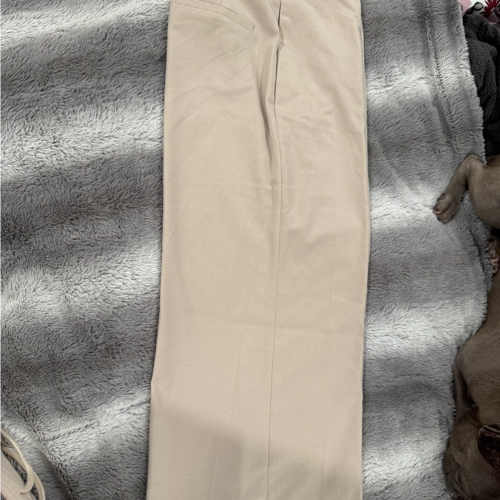 Women’s wide leg culottes.